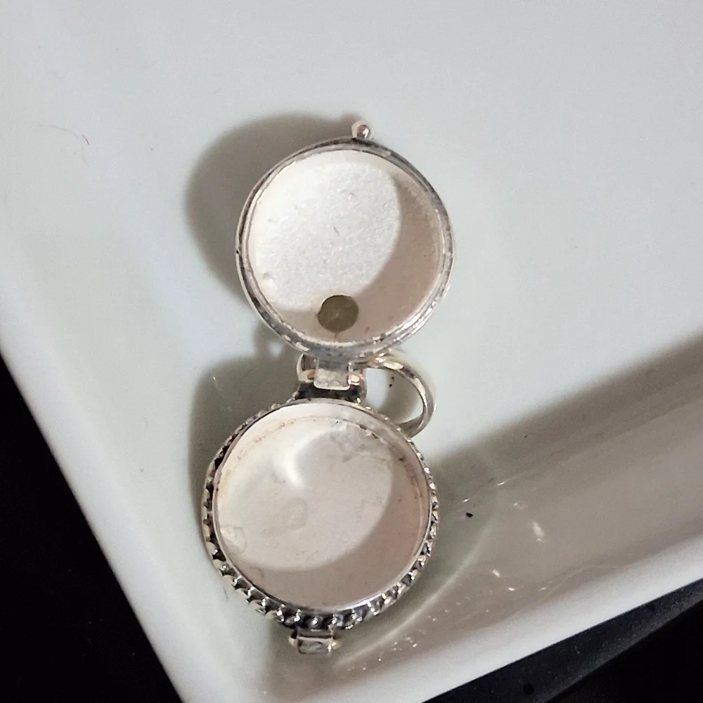 925 STERLING SILVER POISON PENDANT